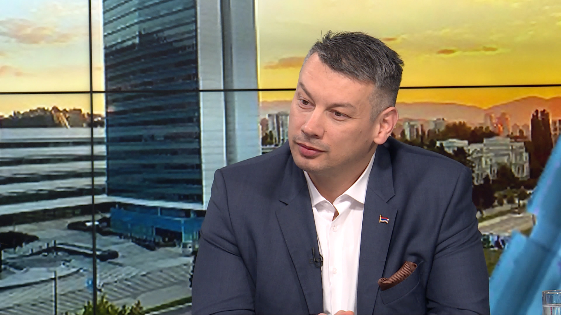 SA-KORONA BIH PANIKA-SUS-1(20200226-160501452).00_01_53_19.Still003