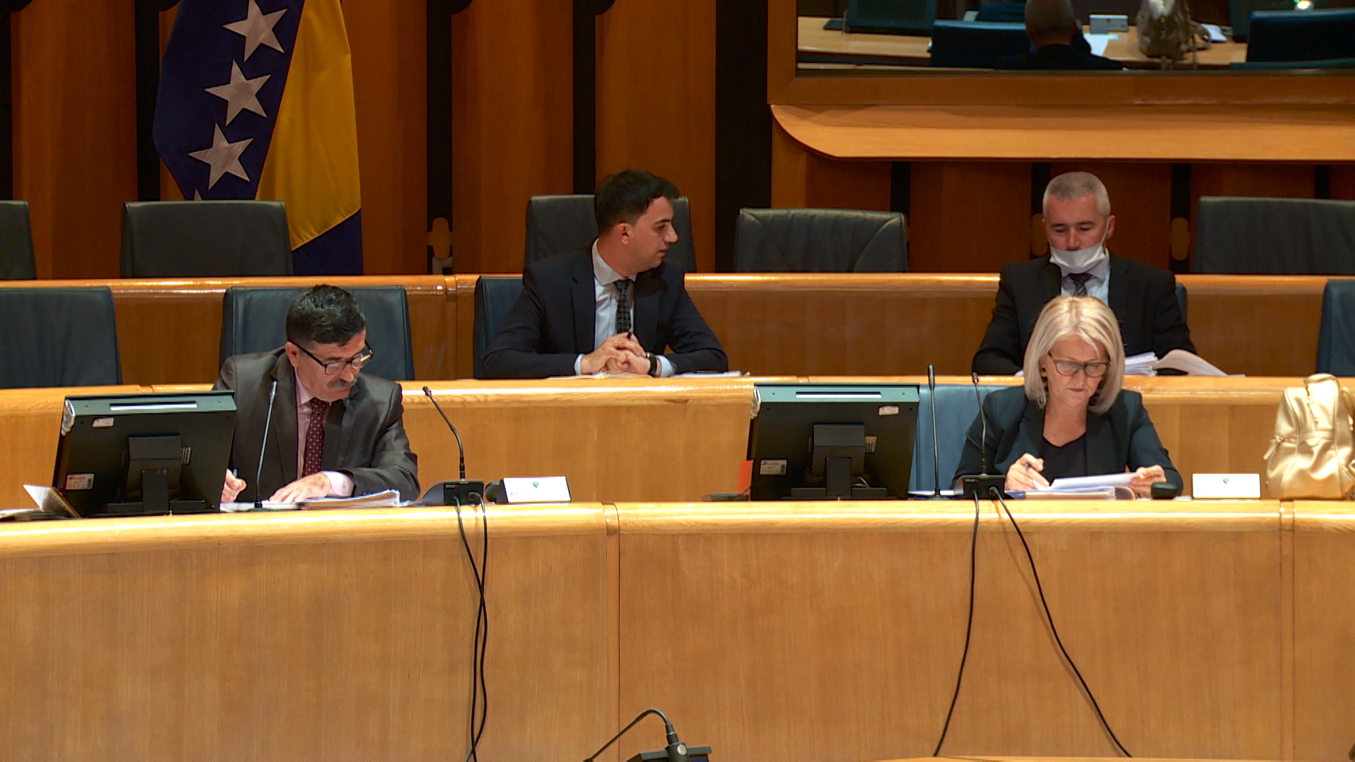 SA-KORONA TK PKG-NAT-1(20200609-160740661).00_01_07_07.Still005