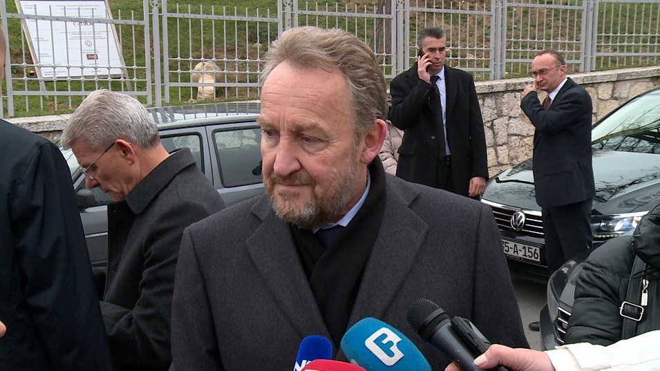 sa-kovaci-tjd(20191125-101524307).MXF.00_19_37_17.Still003