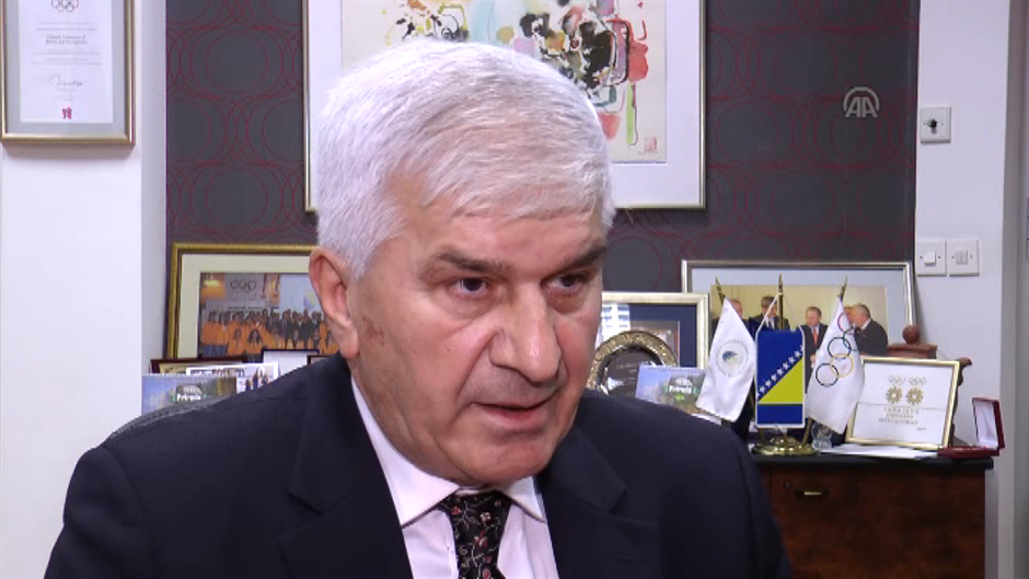 SA-KVESIC SOT-9-AJA-1(20160131-081521316).Still002