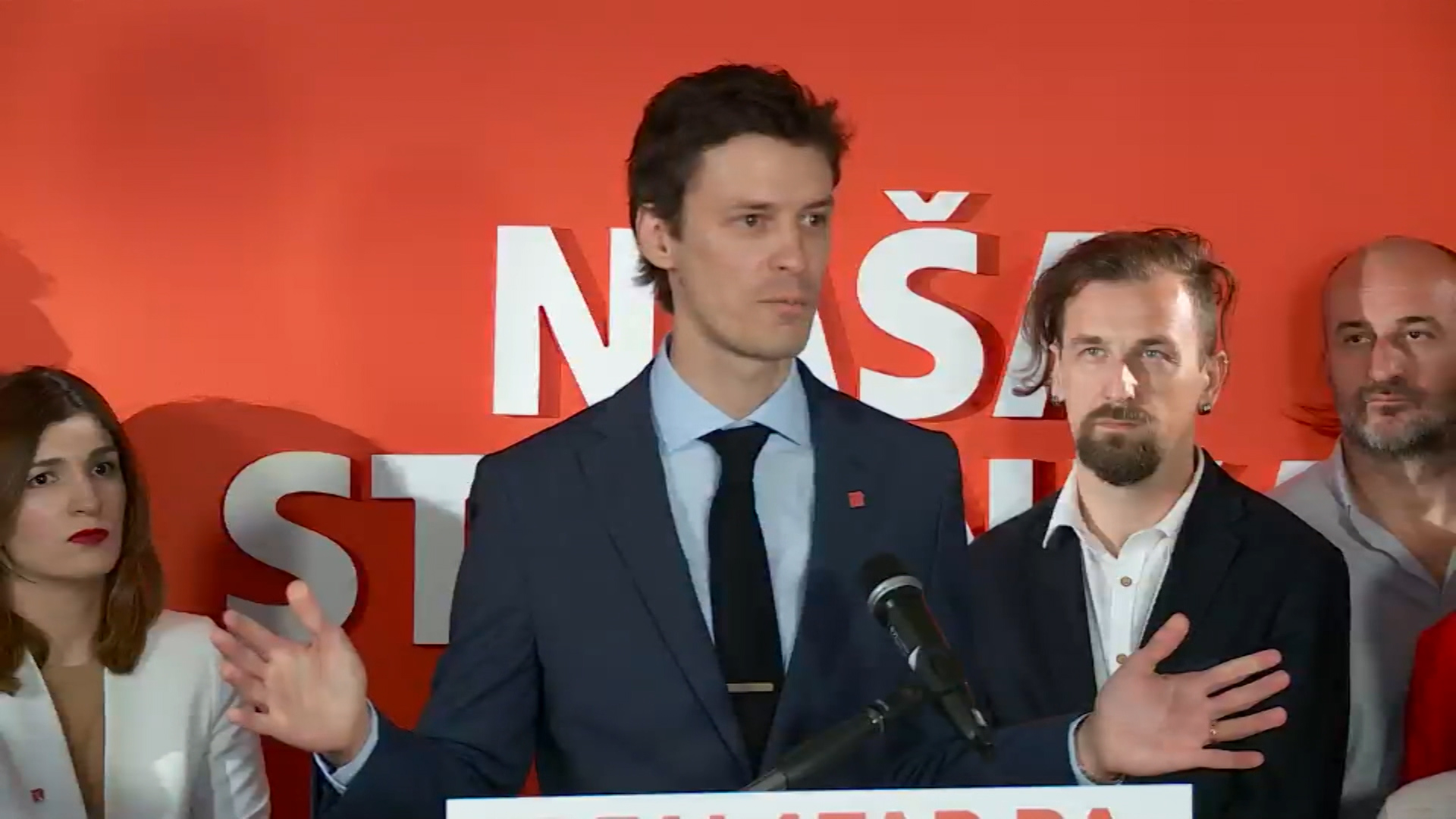 sa-live 1-1230-210418.00_38_47_12.Still004