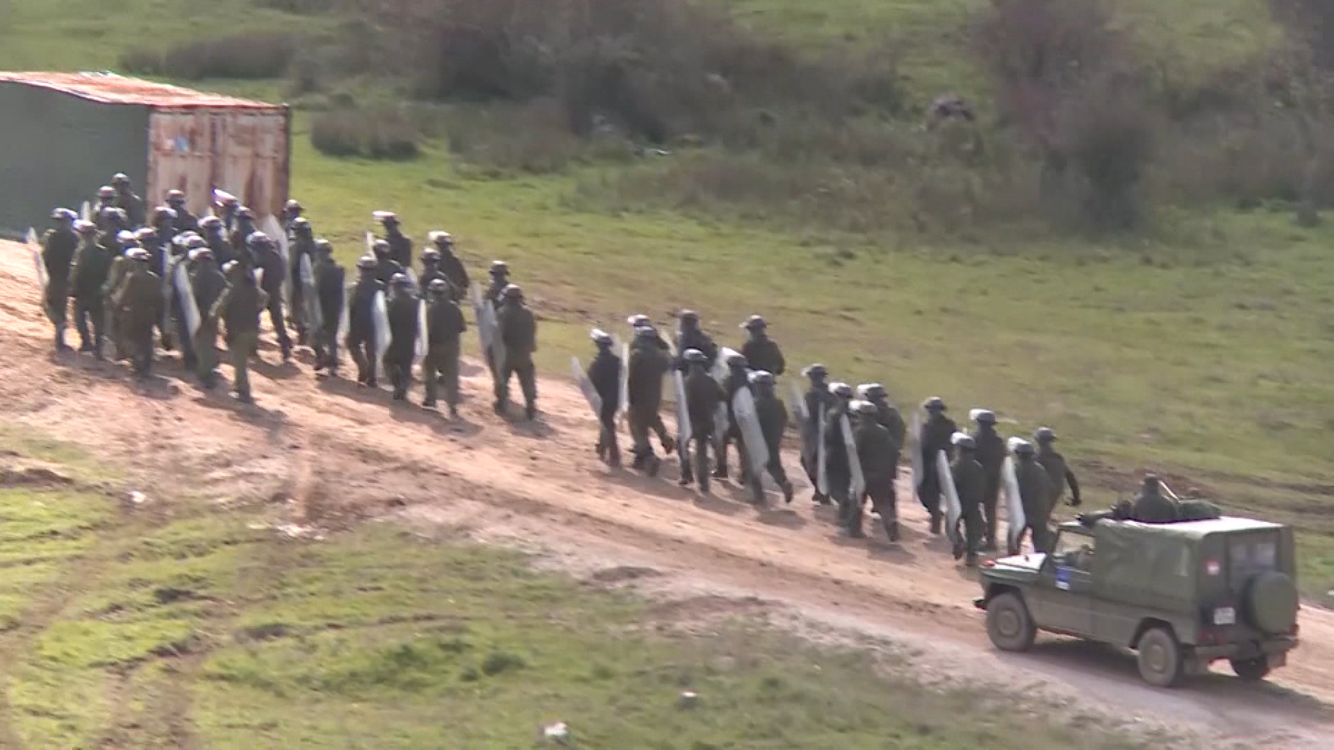 sa-live 1-1520-031220.00_00_06_18.Still007