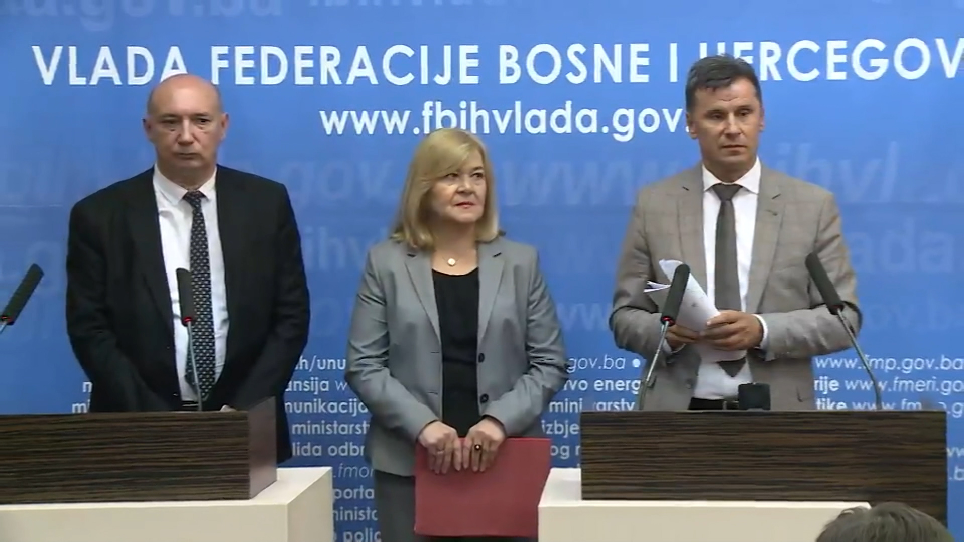 sa-live 2-1205-260919.Still001