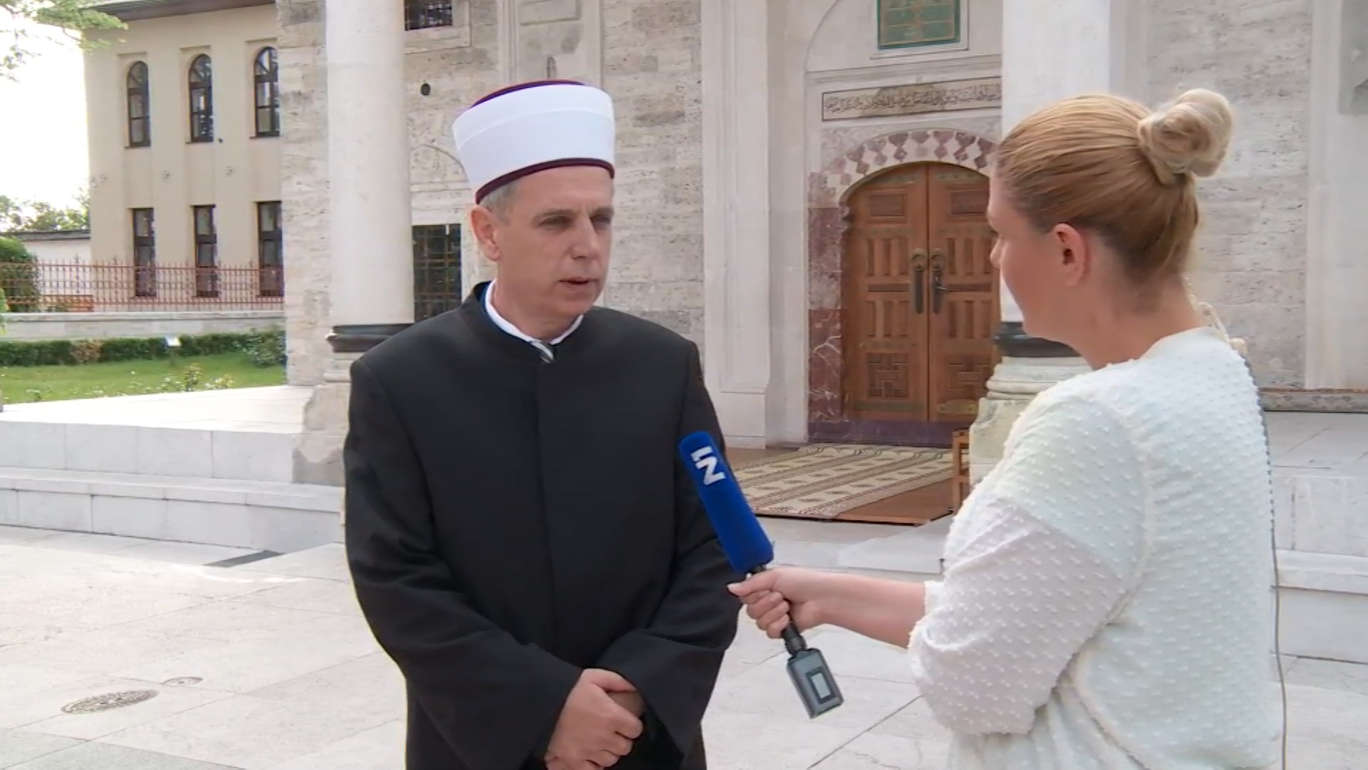 sa-live 3-0805-070518.00_04_26_24.Still001