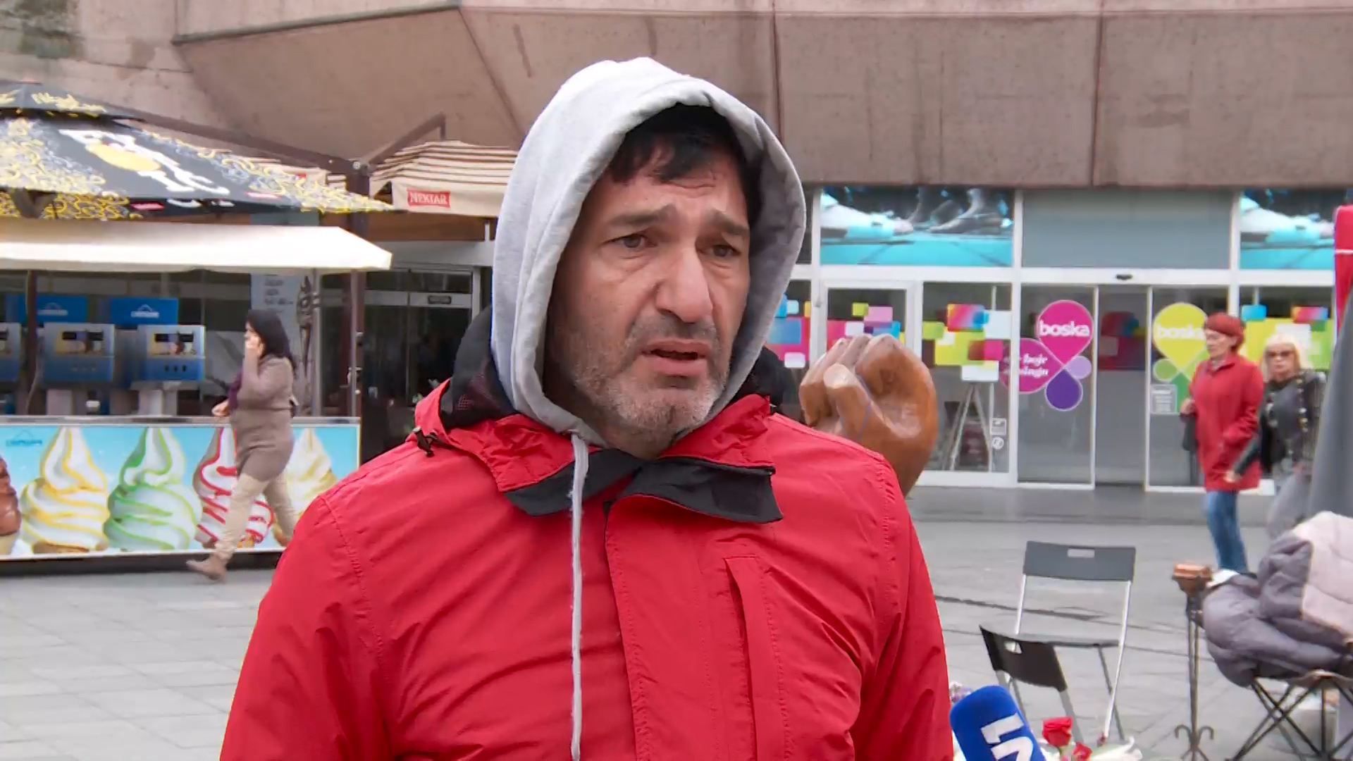 sa-live 3-0900-250918.00_16_32_12.Still003