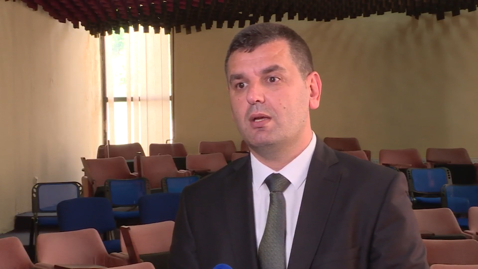 sa-live 4-0740-100718.00_20_25_02.Still007