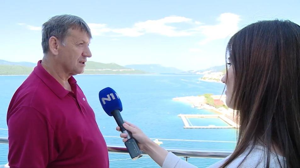 sa-live 4-1045-300618.00_10_39_17.Still004