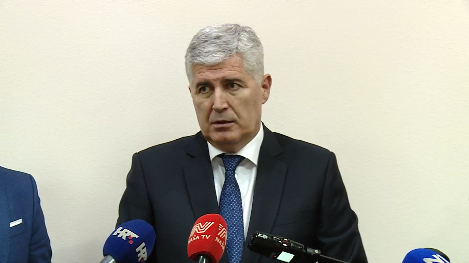 sa-live 4-1340-210119.13_40_07_18.Still001