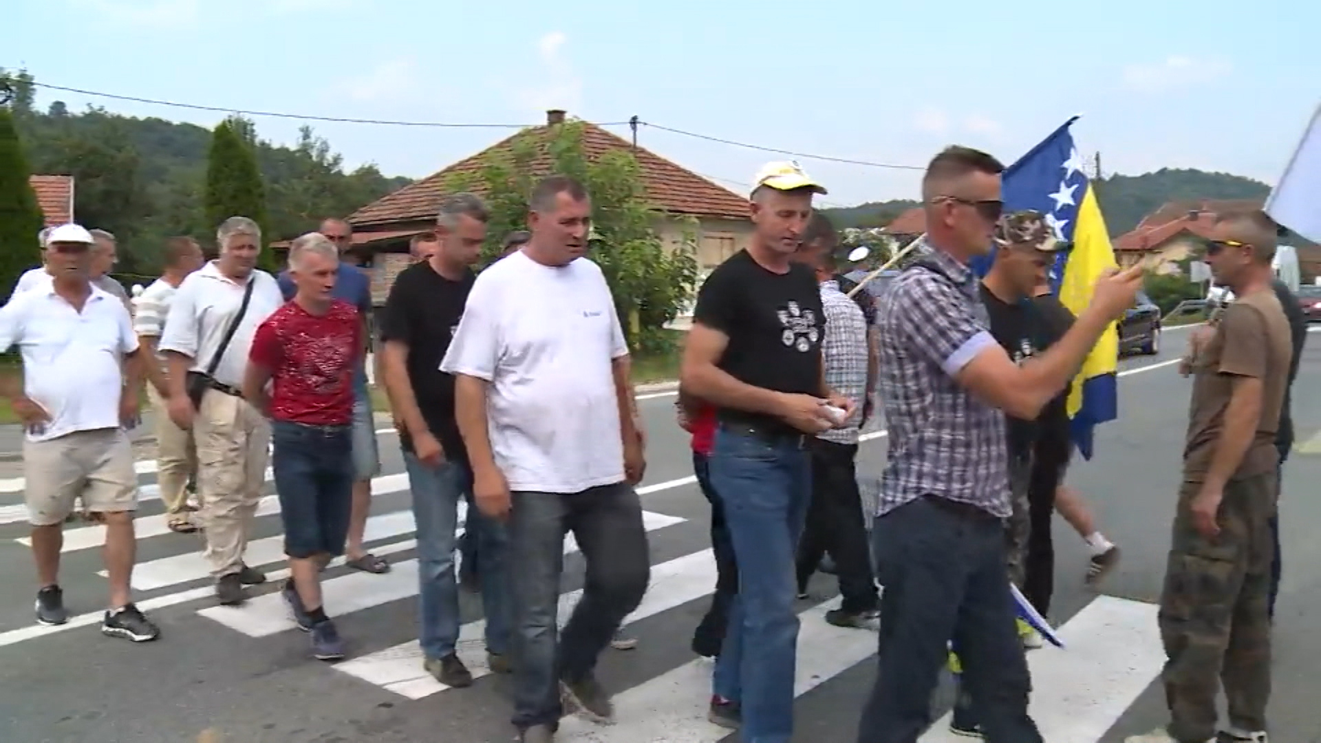 sa-live 4-1625-060818.00_02_50_02.Still006