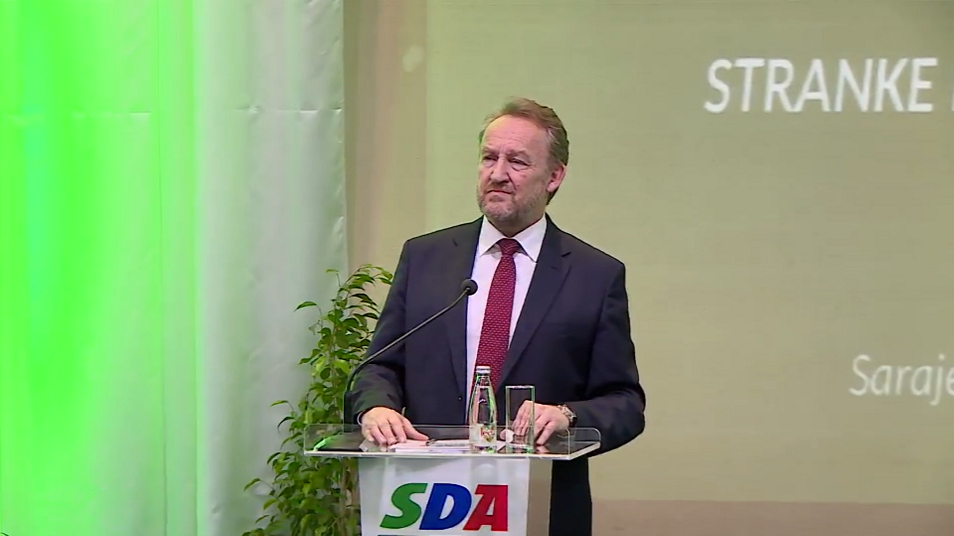 sa-live 5-1050-271218_1.11_41_06_11.Still001