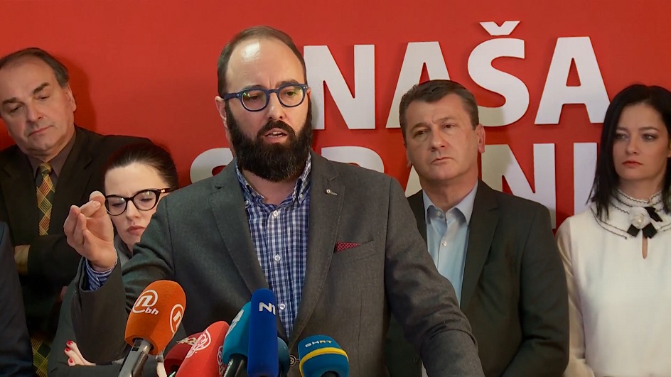 sa-live 5-1135-301219_1.12_40_33_04.Still002