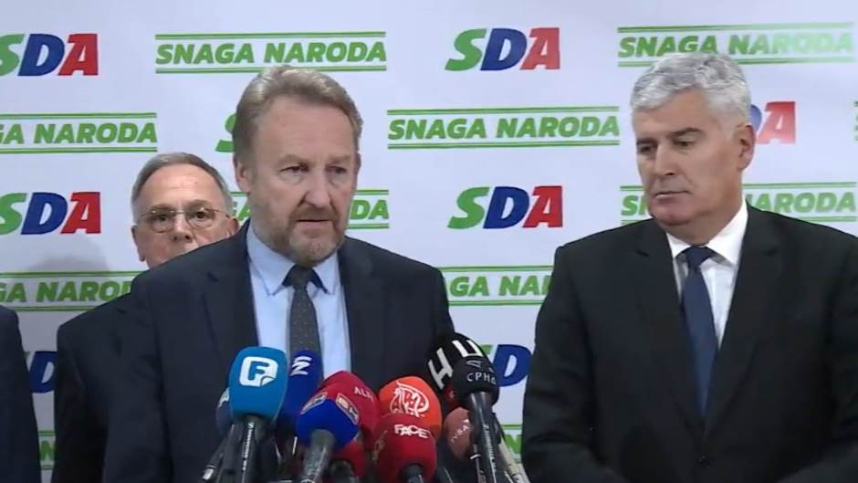 sa-live 5-1550-130219.00_14_48_16.Still004