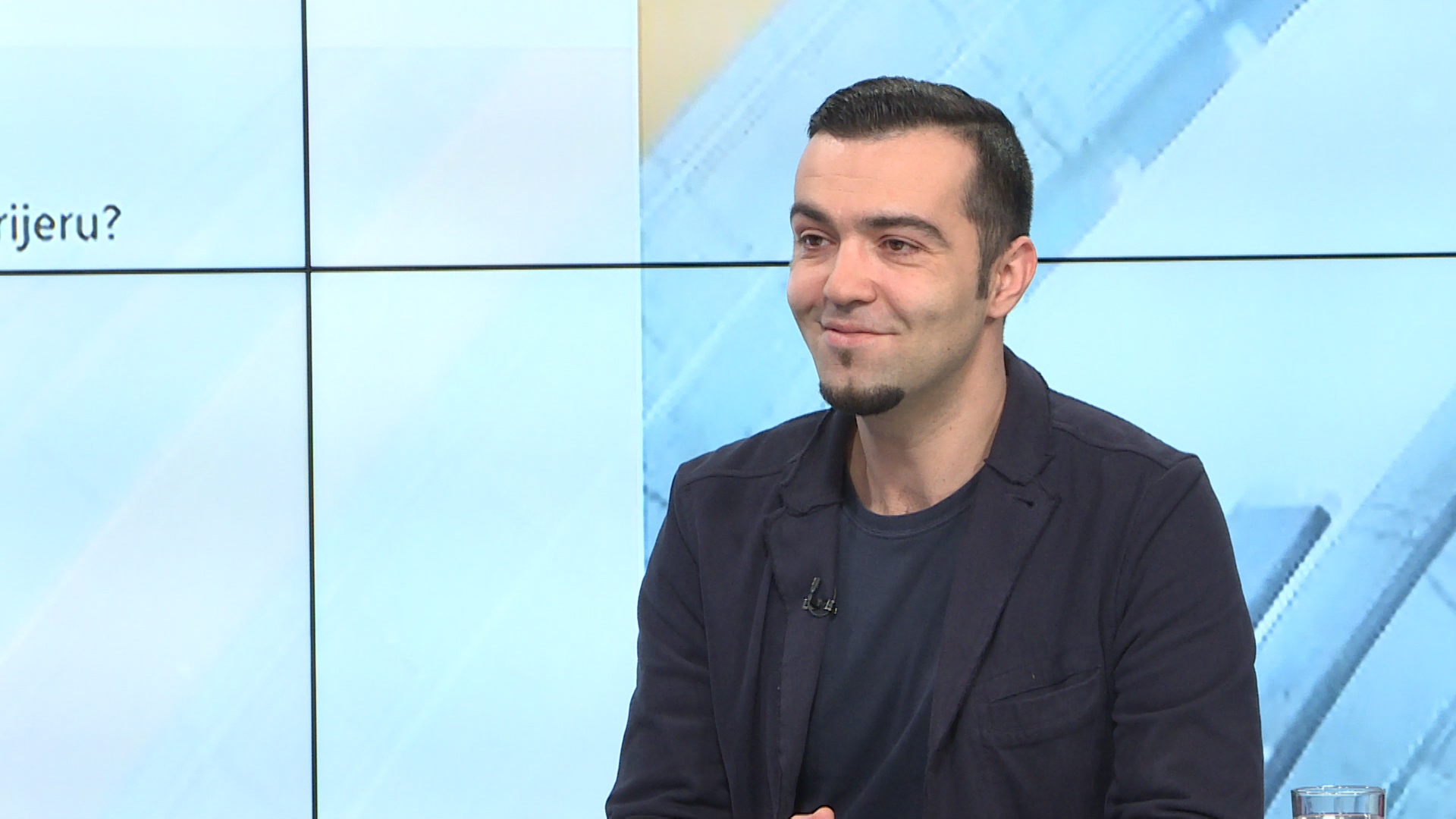 SA-LIVE EVENT-1530-200219.00_02_12_00.Still024