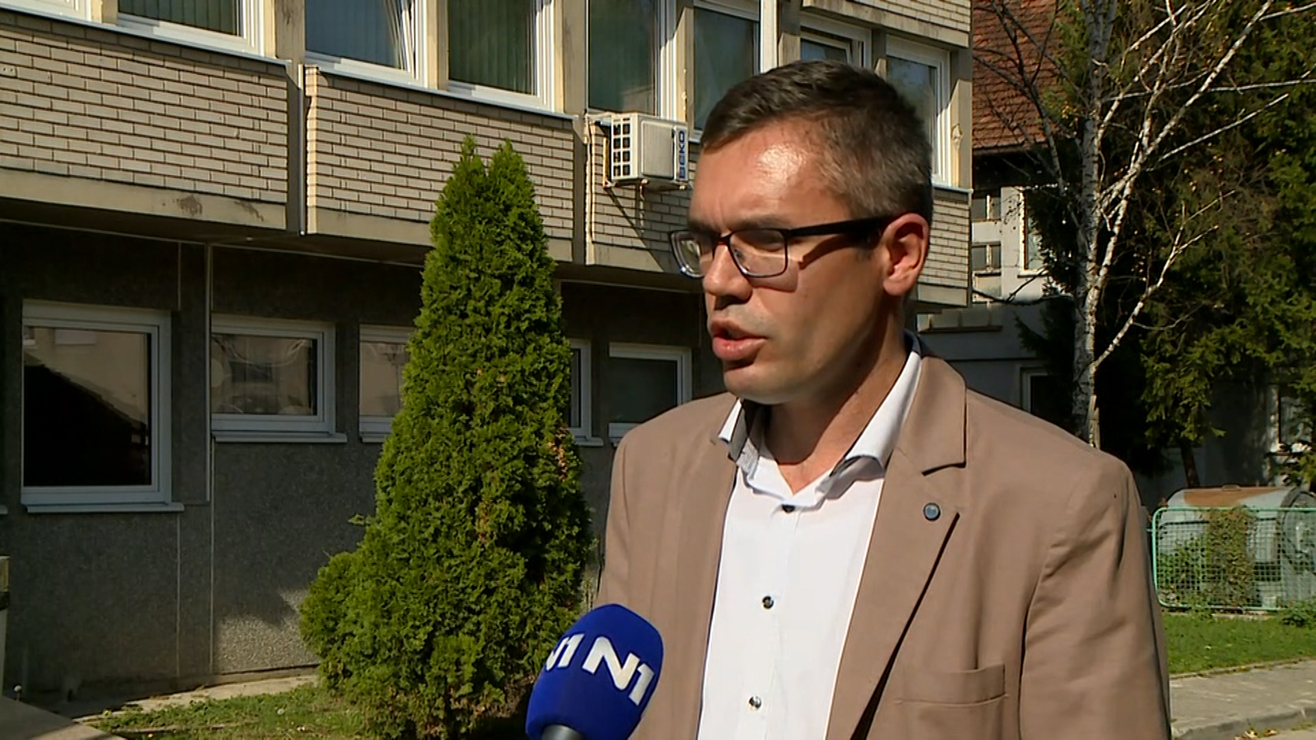 sa-live u-1245-211019.12_52_43_01.Still002