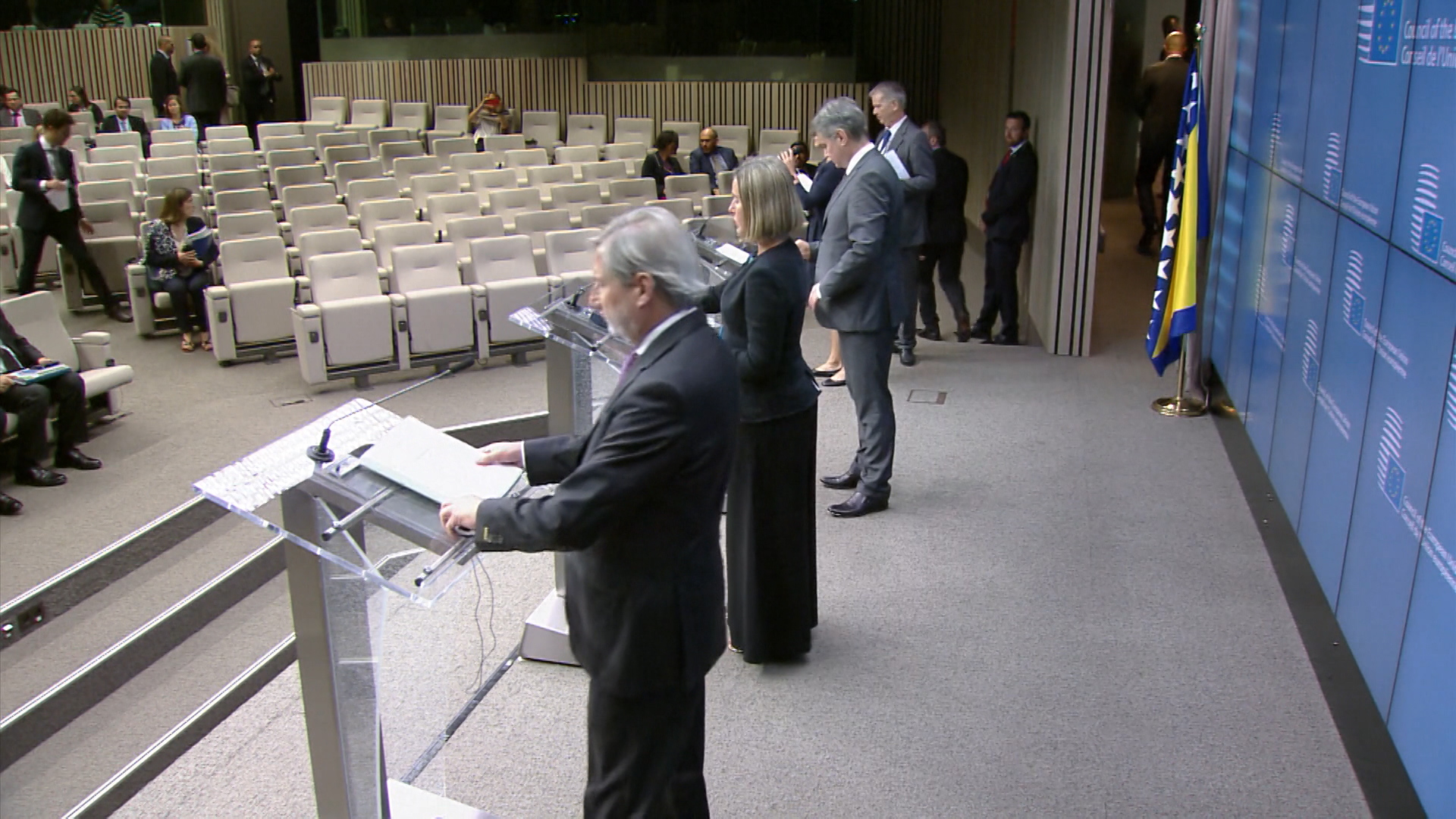 SA-LJETOVANJE PKG-19-MIJ-1(20180713-171559798).00_00_14_19.Still009