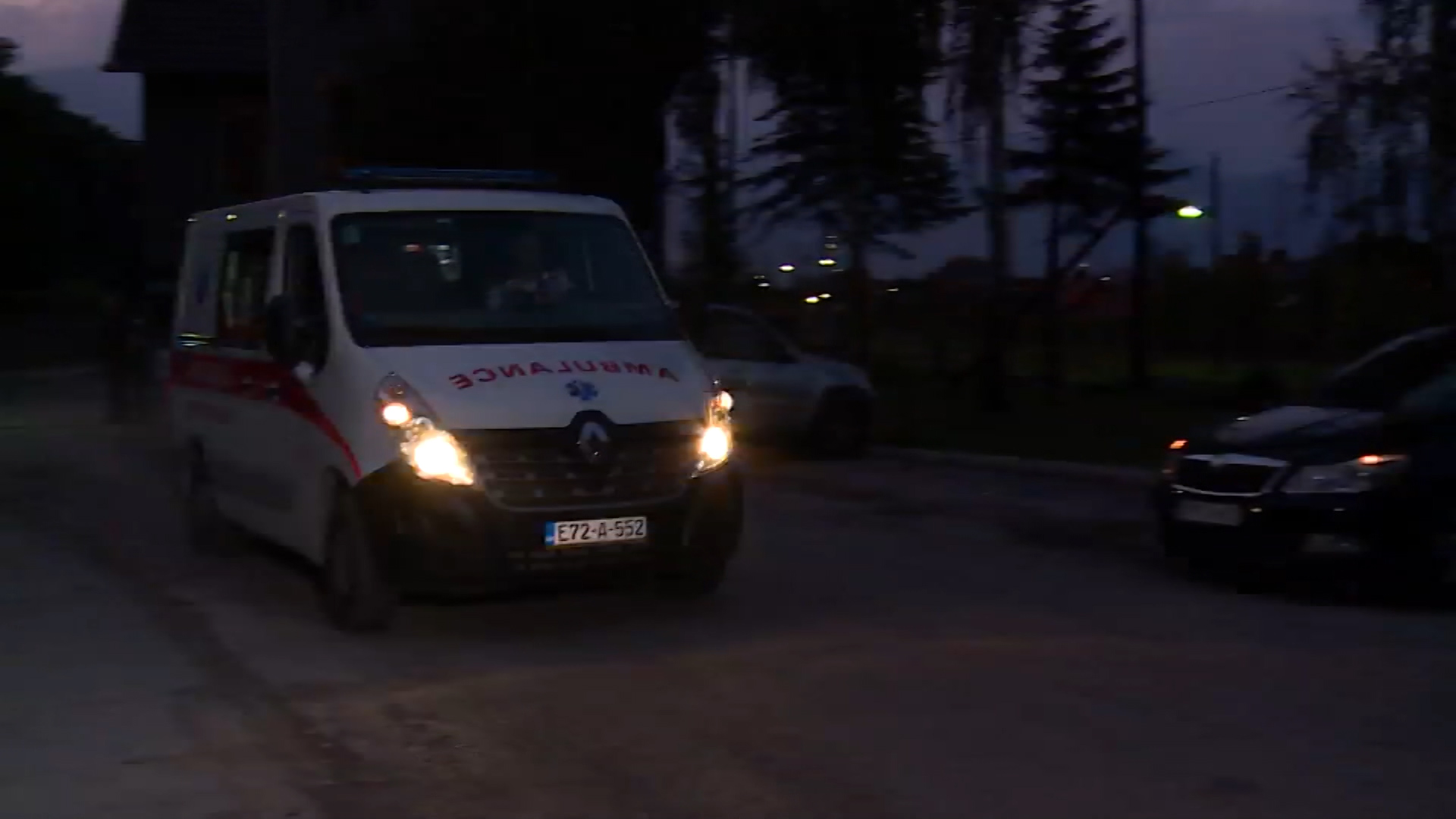 sa-lkl i vo-100919-sab-wmt.00_00_40_22.Still002