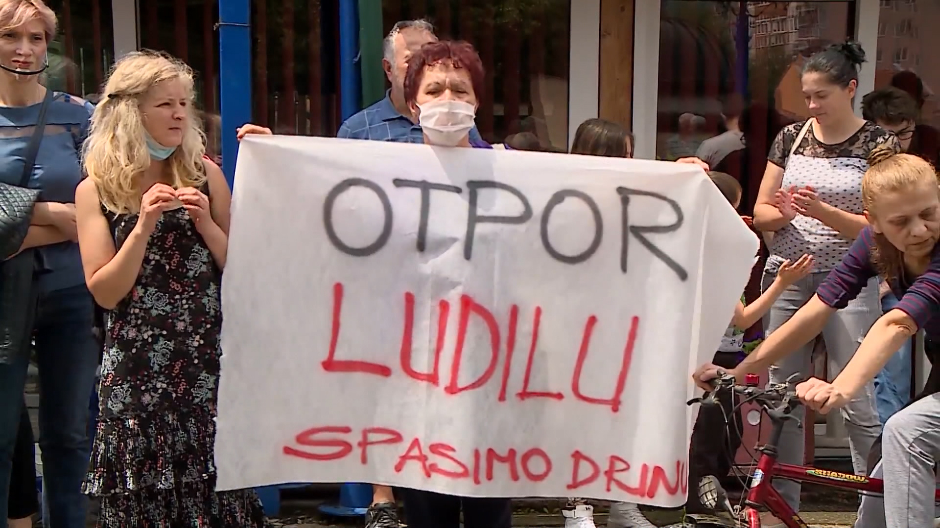 SA-LKLV GORAZDE PROTEST-HAS-1(20200620-150152591).mxf.00_00_11_20.Still001