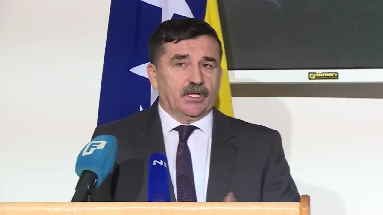 SA-LOVRINOVIC-14-SOT-ADS-1