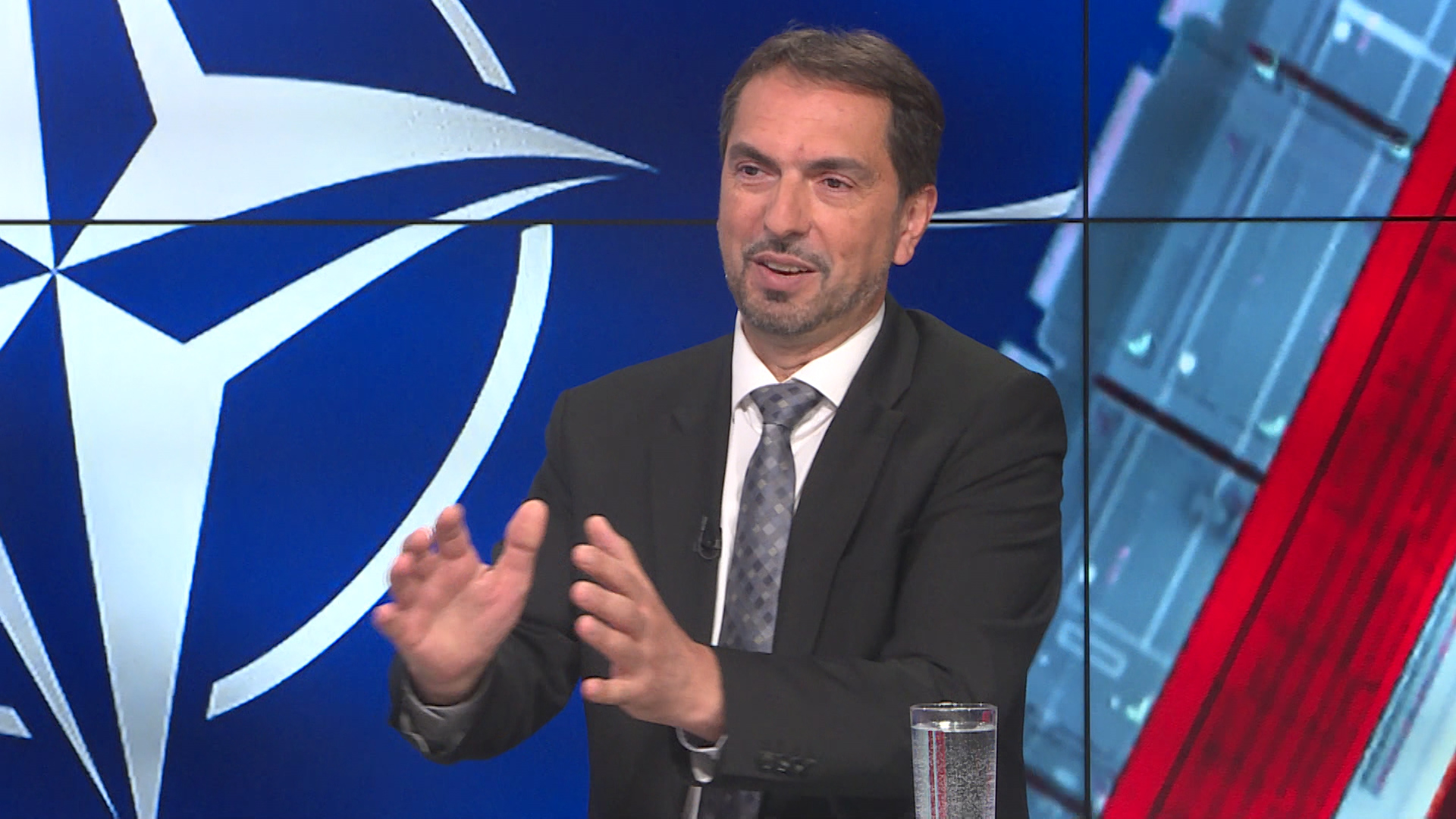 sa-marinko cavara-clf.17_46_32_15.Still001