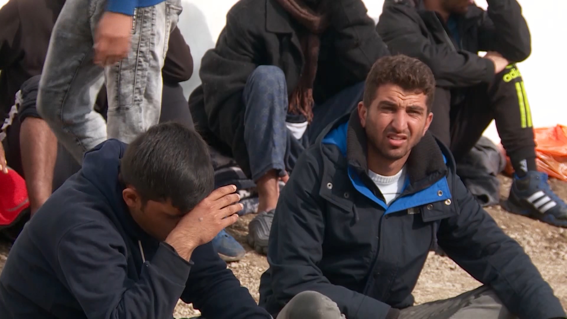 SA-MIGRANTI 2 PKG-ZVK-1(20191025-135108176).00_01_51_22.Still007