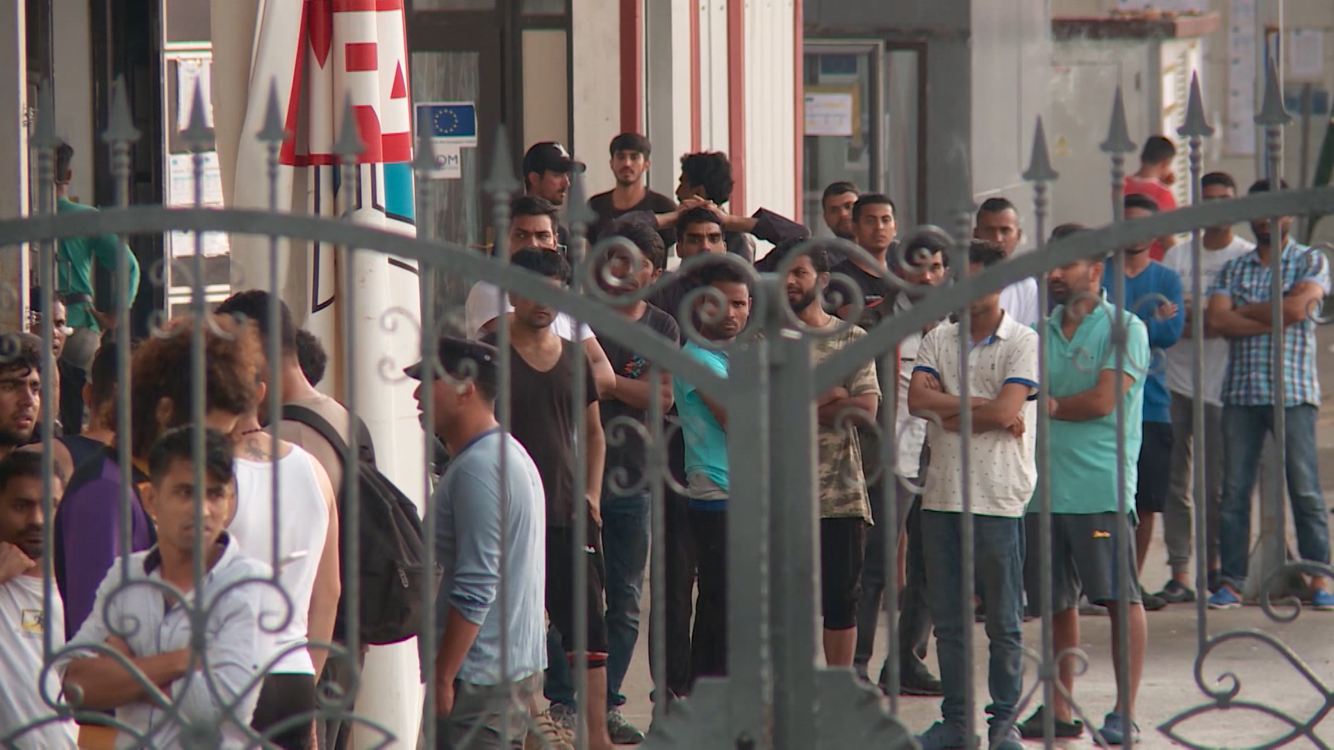 SA-MIGRANTI LKLV-ANM-1(20190607-171701347).00_00_57_21.Still004