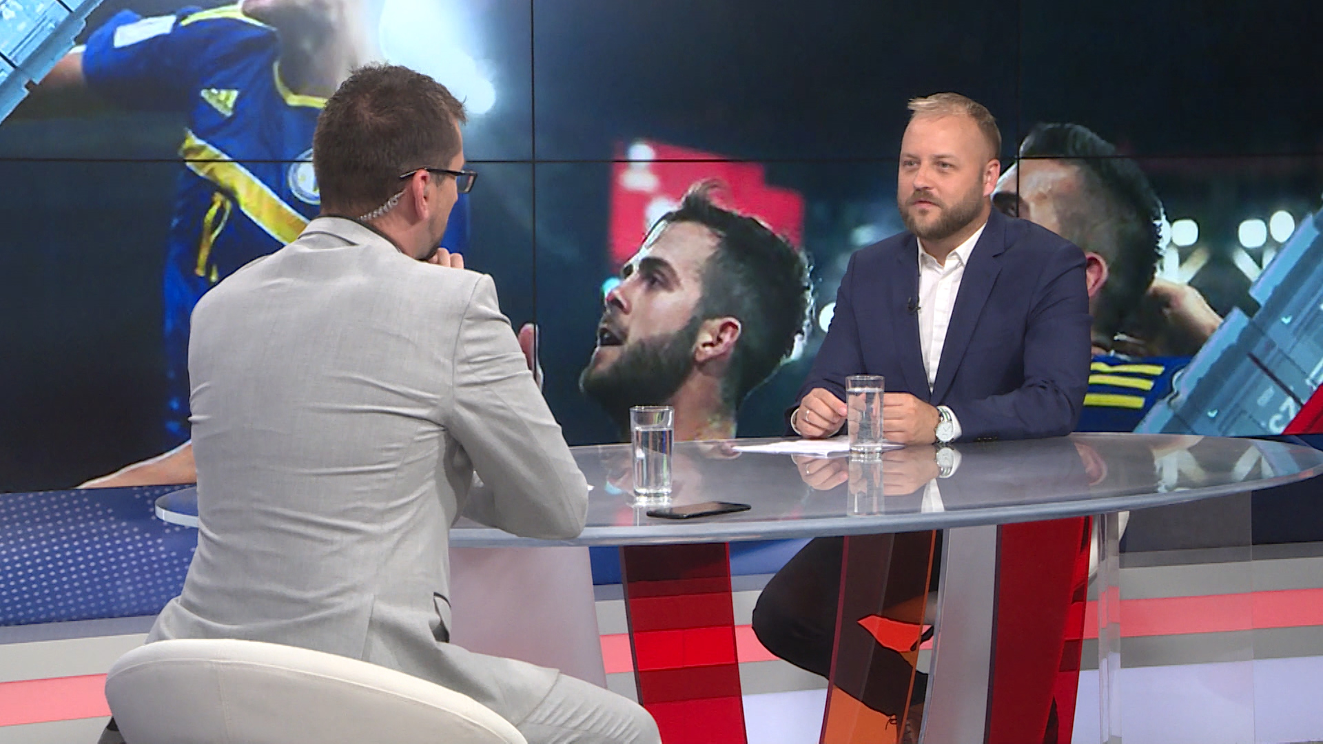 SA-MIGRANTI LKLV-ANM-1(20190607-171701347).00_01_49_17.Still014