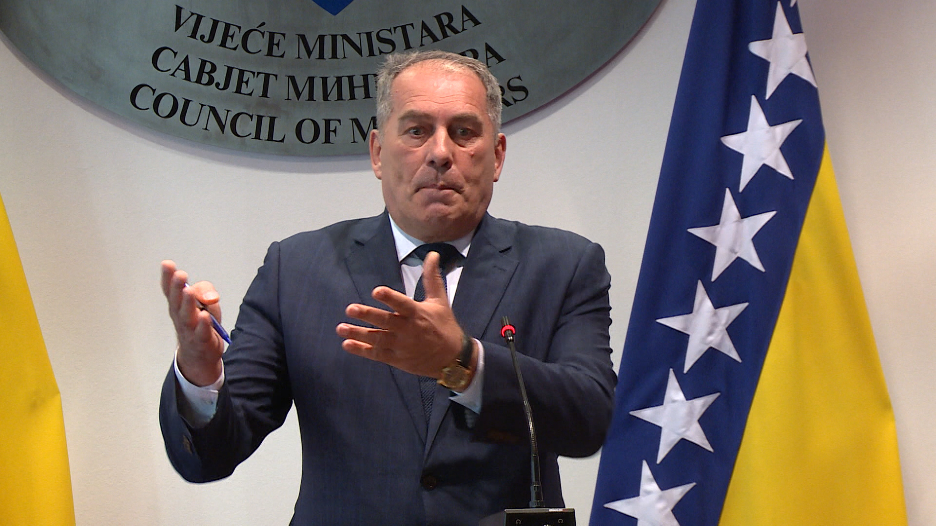 SA-MIGRANTI PKG-19-ZVK-1(20191023-165339276).00_00_57_00.Still001