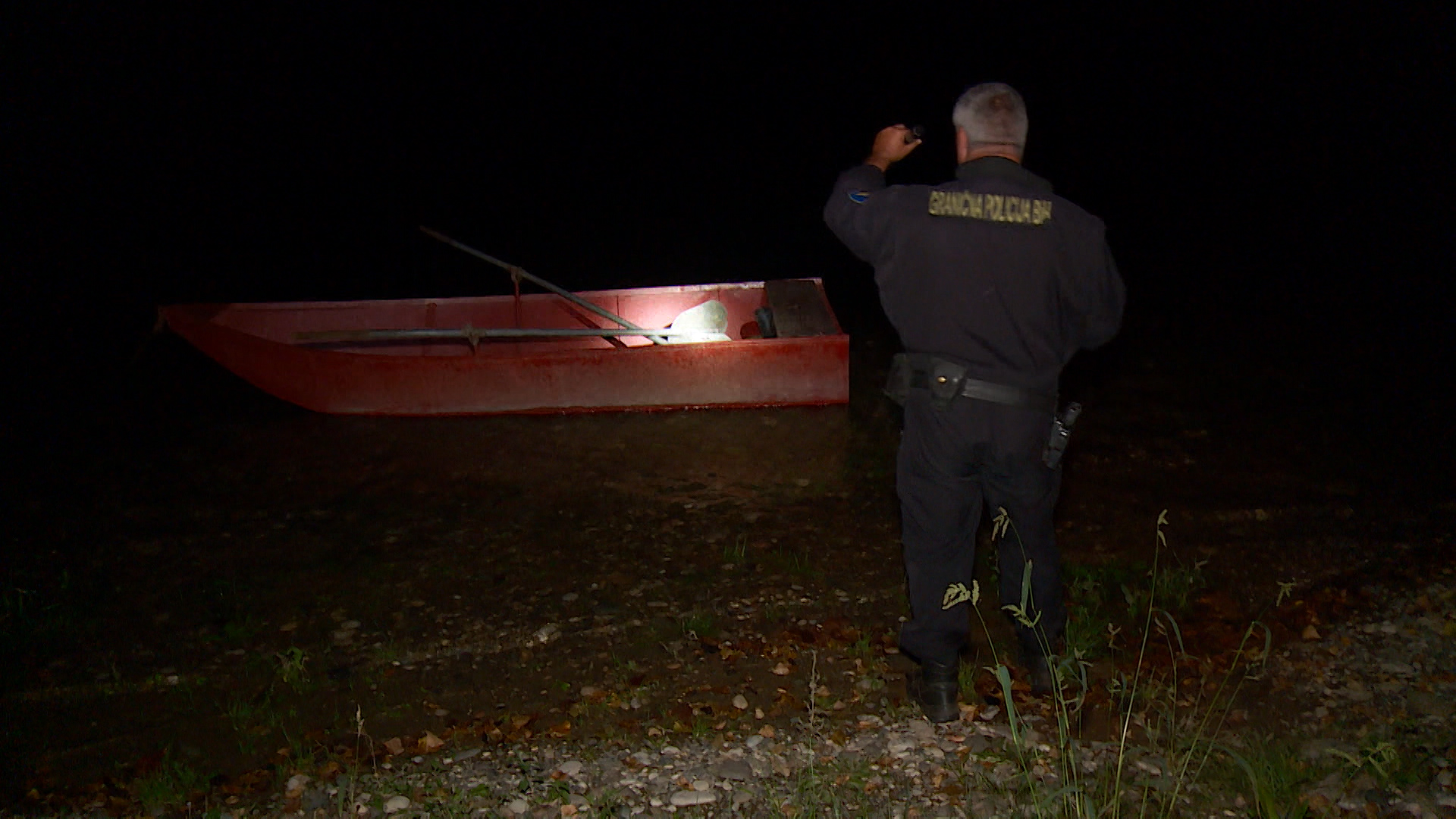 SA-MIGRANTI ZVORNIK PKG-SLS-1(20191002-182112428).00_00_39_18.Still002