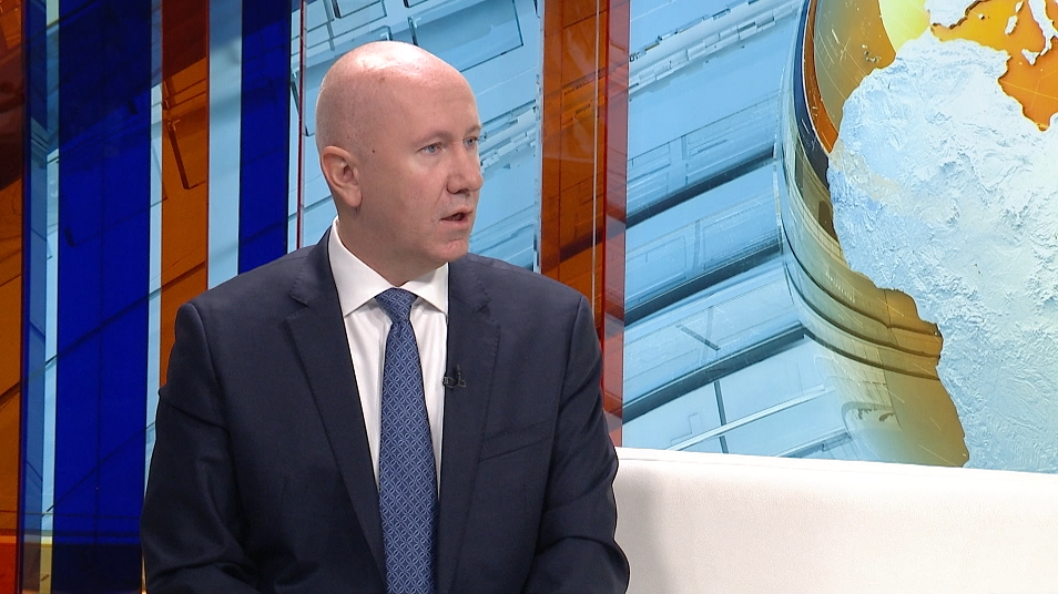 sa-milan dunovic-clf.09_41_43_05.Still001