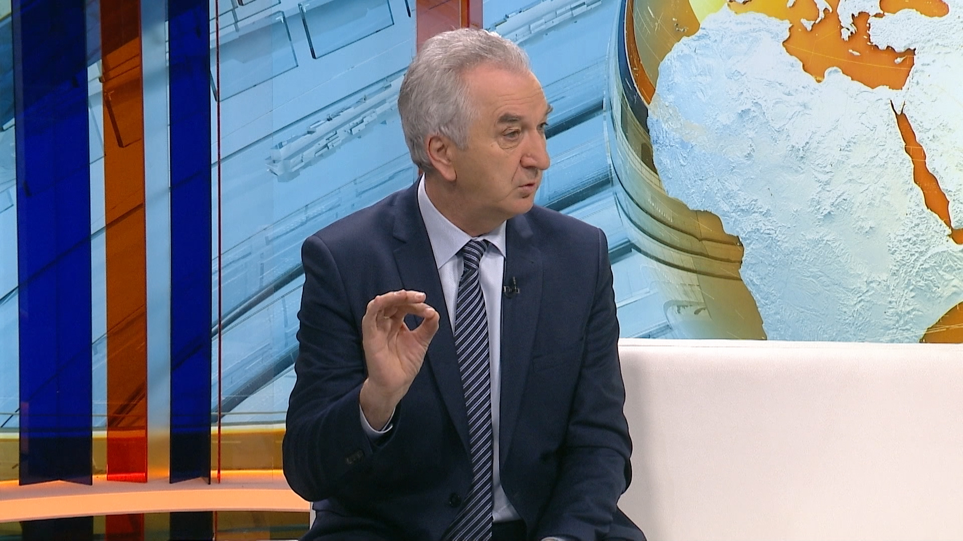 sa-mirko sarovic-clf.00_11_45_00.Still001