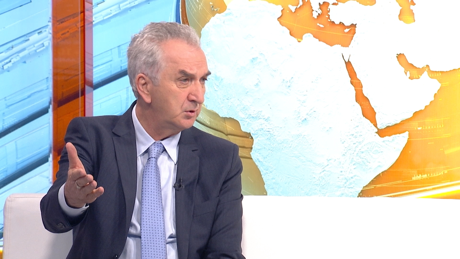 sa-mirko sarovic-clf-141019.00_12_21_13.Still003