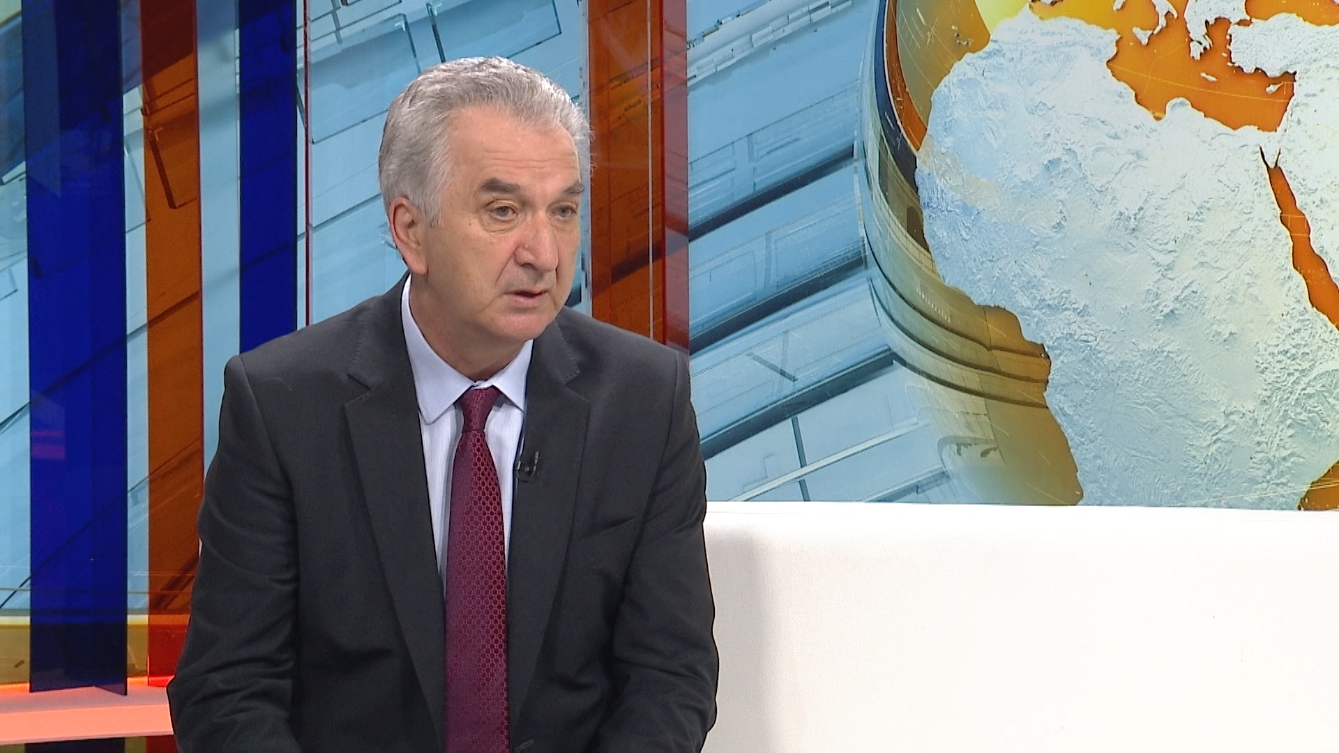 sa-mirko sarovic-clf-240518.00_00_01_07.Still001