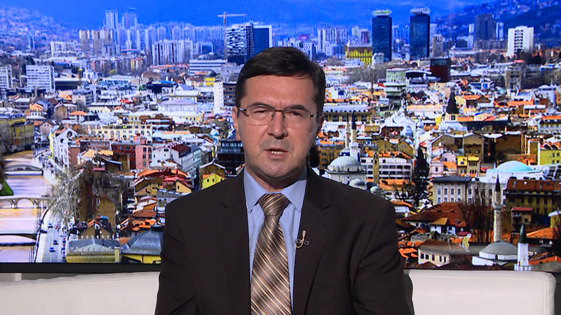 sa-mirnes ajanovic-clf-070421.16_55_57_16.Still001