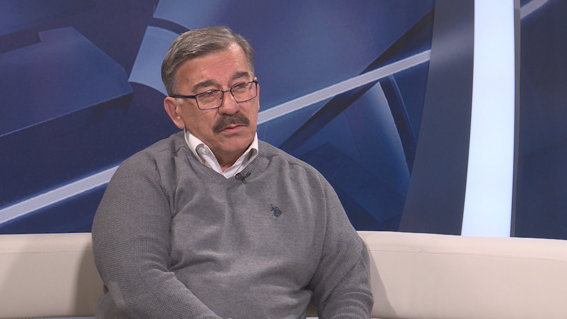 sa-miro lazovic-clf-281019.00_03_19_23.Still001