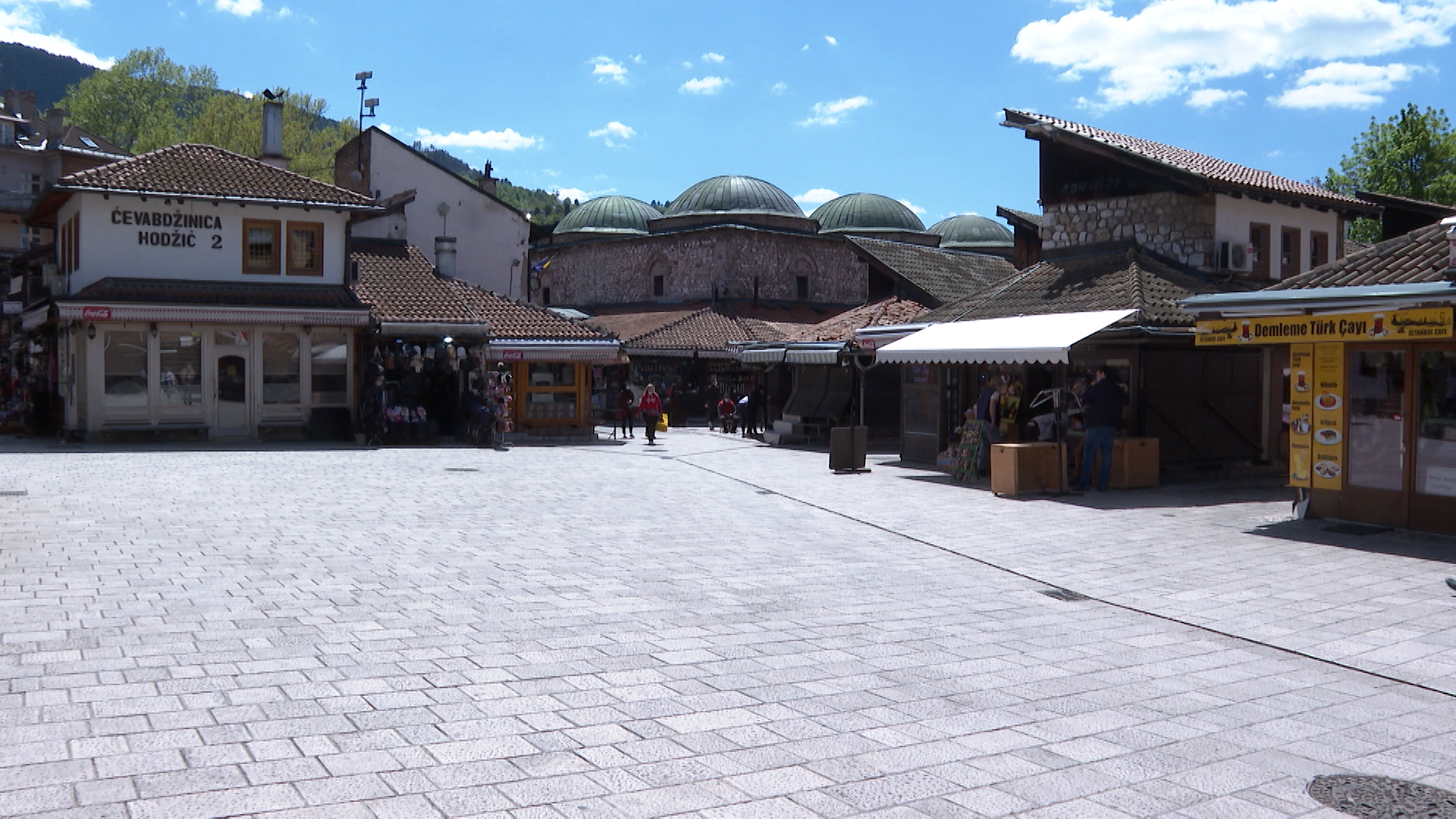 SA-MJERE RADNJE CORONA PKG-19-SLS-1(20200504-190044849).mxf.00_01_01_20.Still003