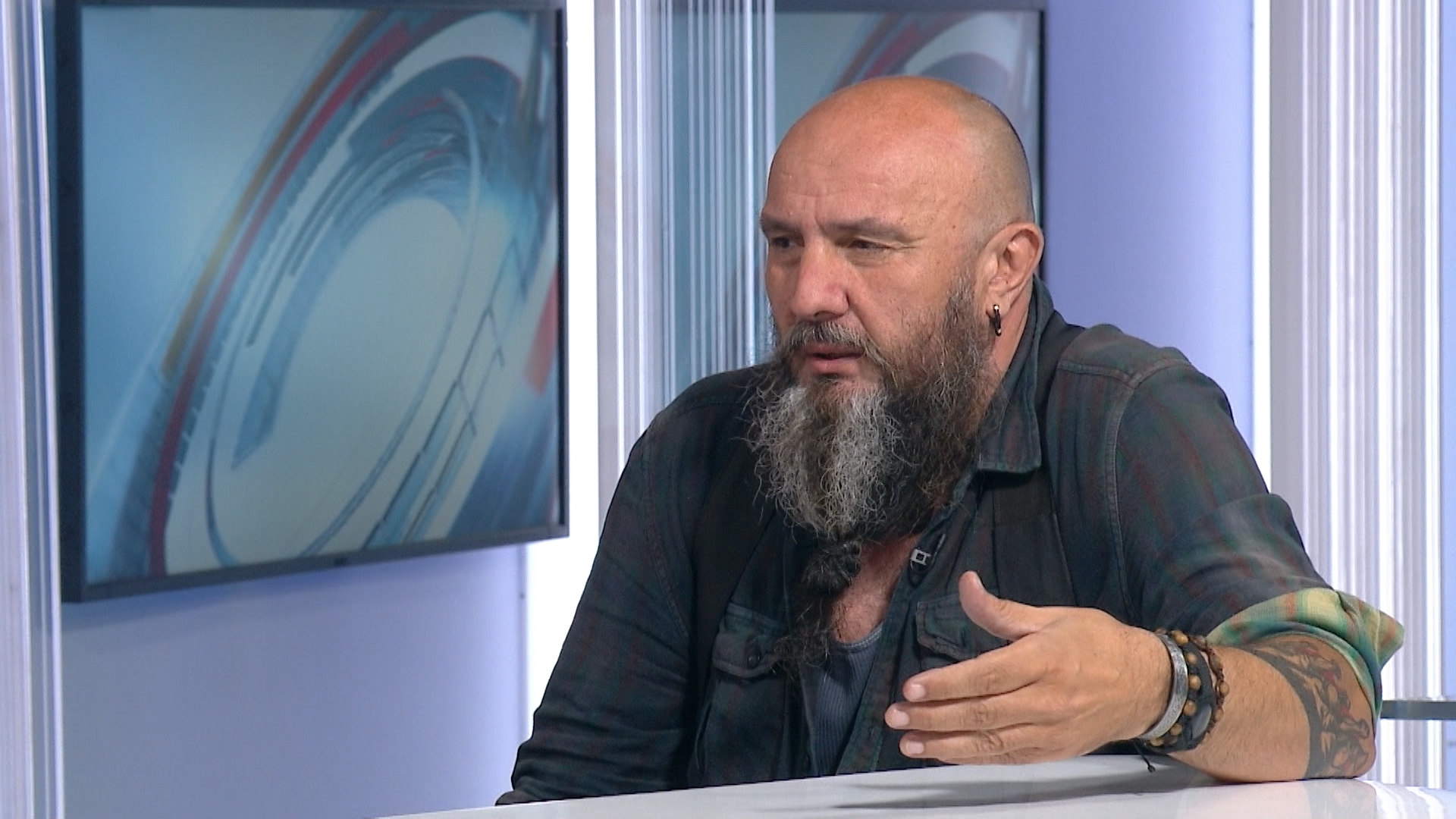 sa-mladen bosic-clf-190618.00_08_12_17.Still016