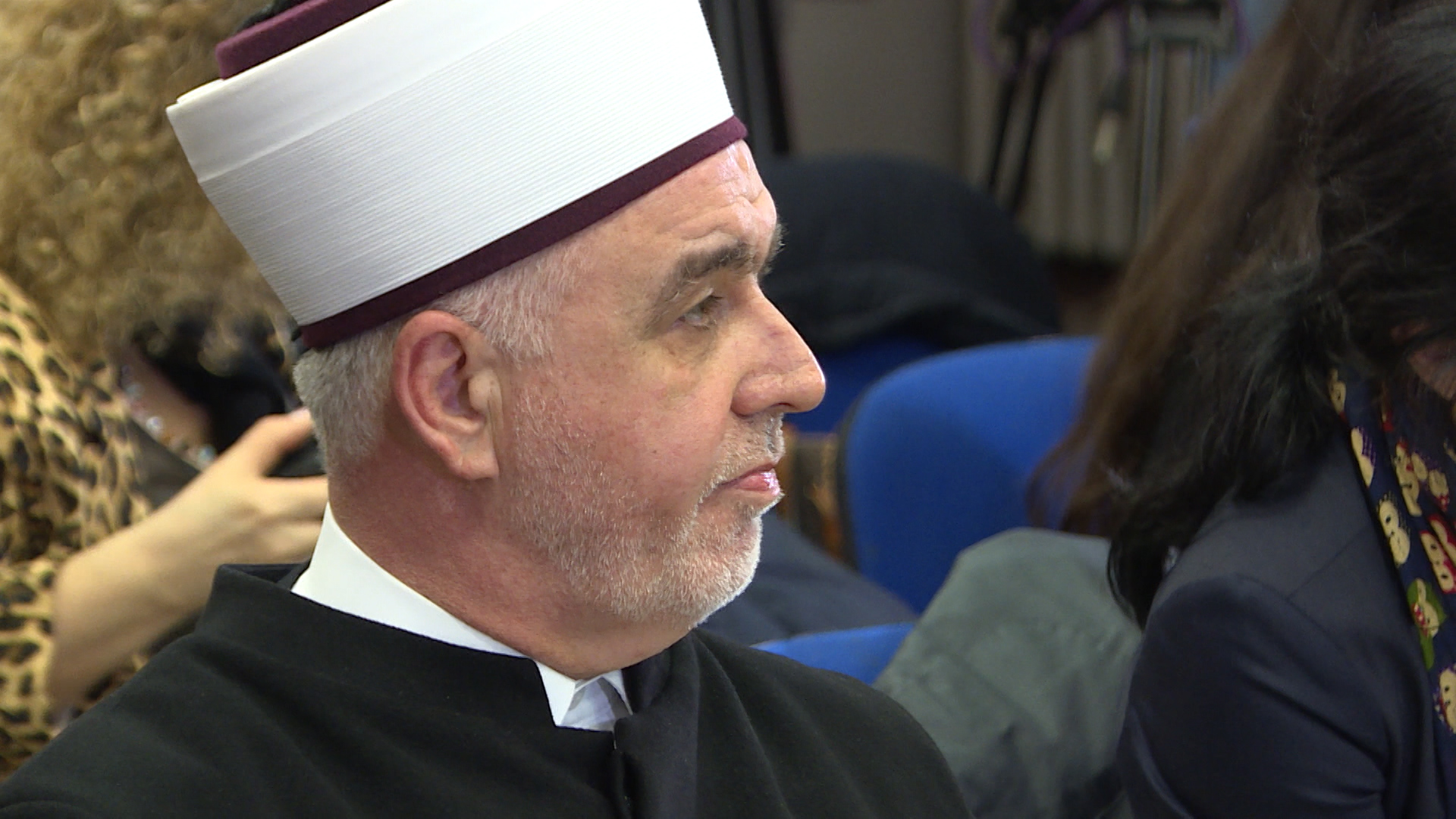 SA-MRV MOLITVA PKG-IER-1(20200204-165204552).mxf.00_01_15_01.Still003