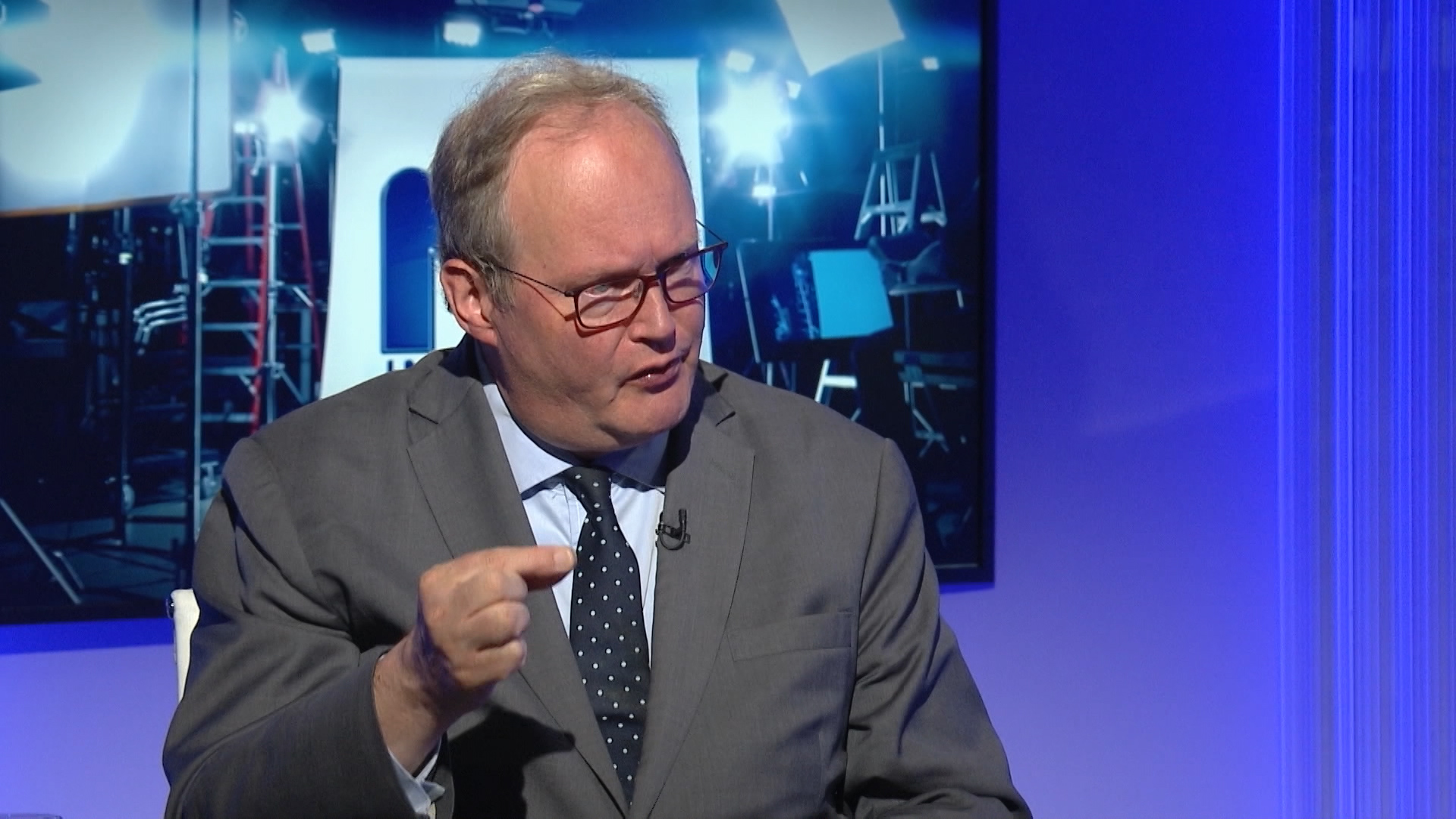 SA-N1NA1-VAN BAALEN ZA PRIJEVOD-ESM-1(20190518-164935900).00_17_21_15.Still001