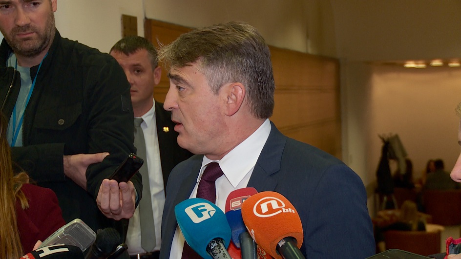 sa-nasije nad zenama-ier-1(20191104-102425188).MXF.02_11_19_05.Still007