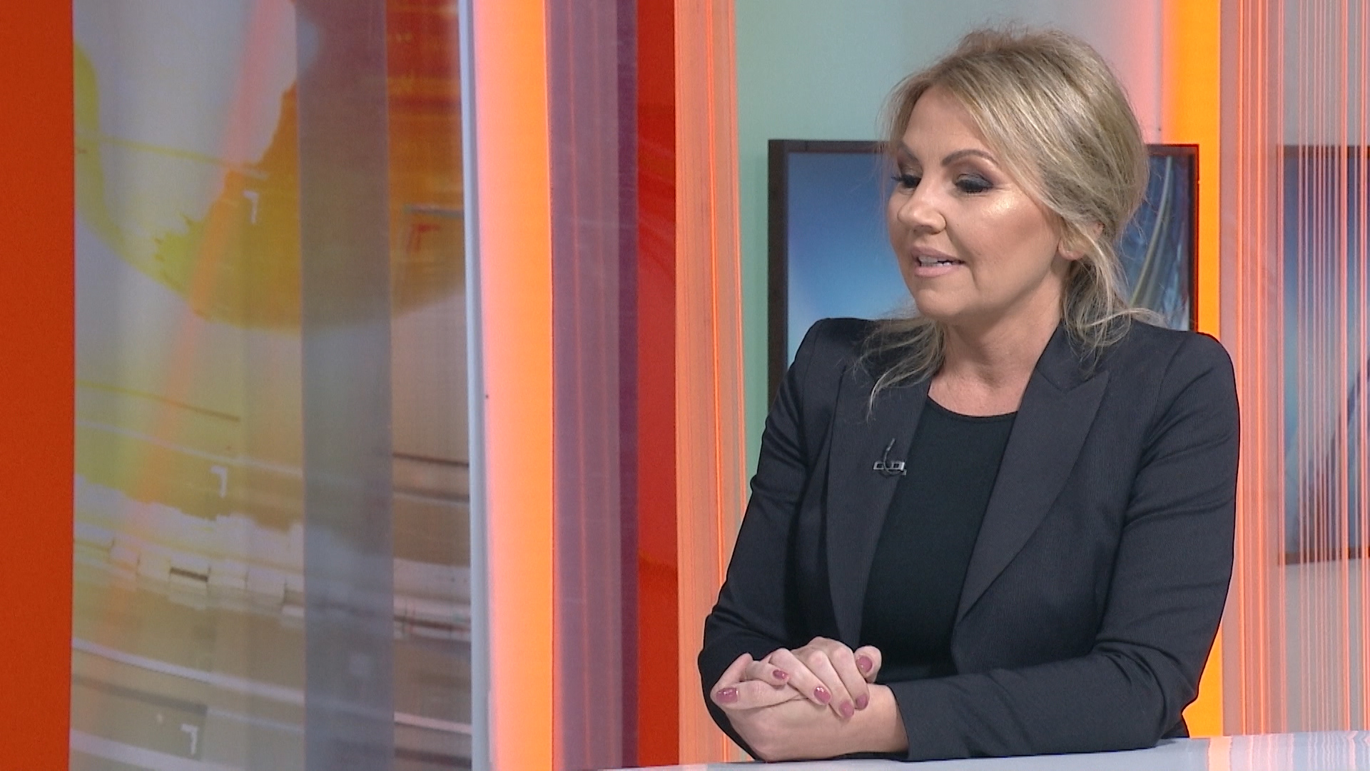 SA-ND-PRESS REPRIZA-010618-1(20180601-105346703).00_02_49_18.Still002