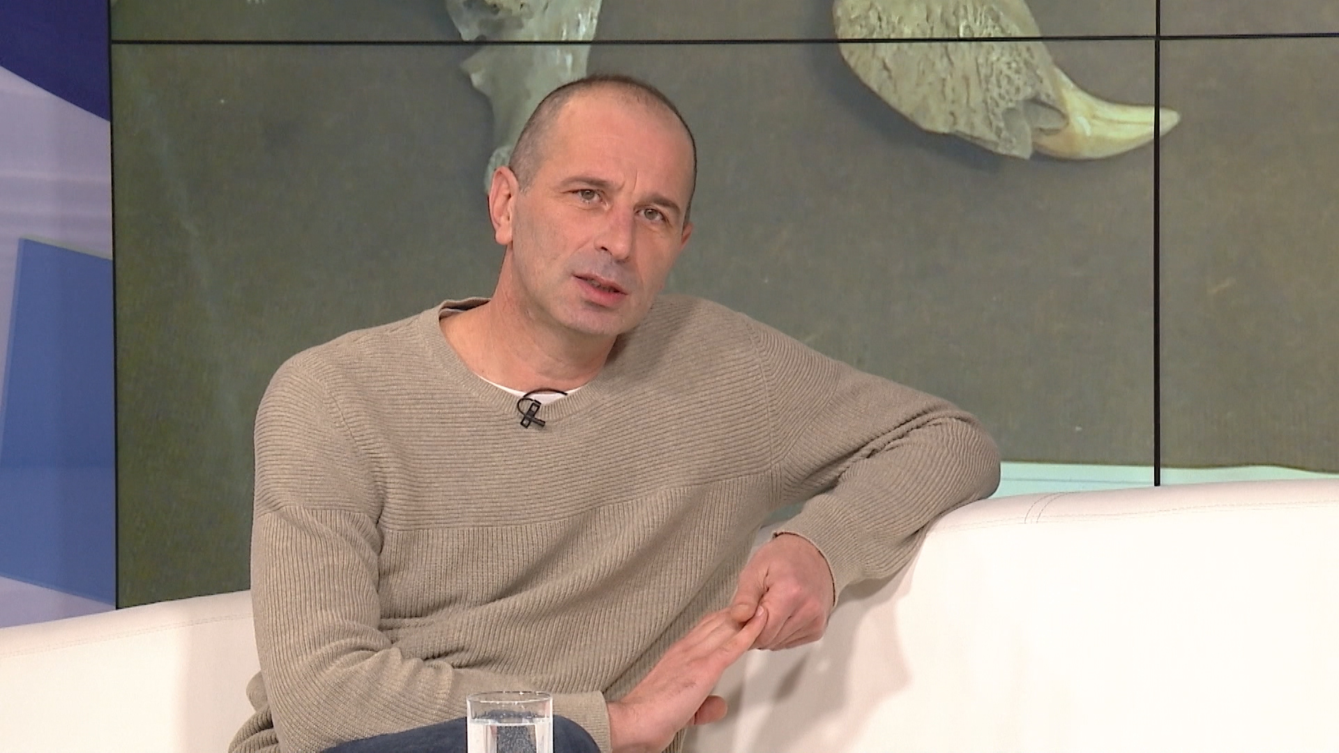 SA-ND-SIJARIC-150220-1(20200215-133601268).00_00_49_09.Still002