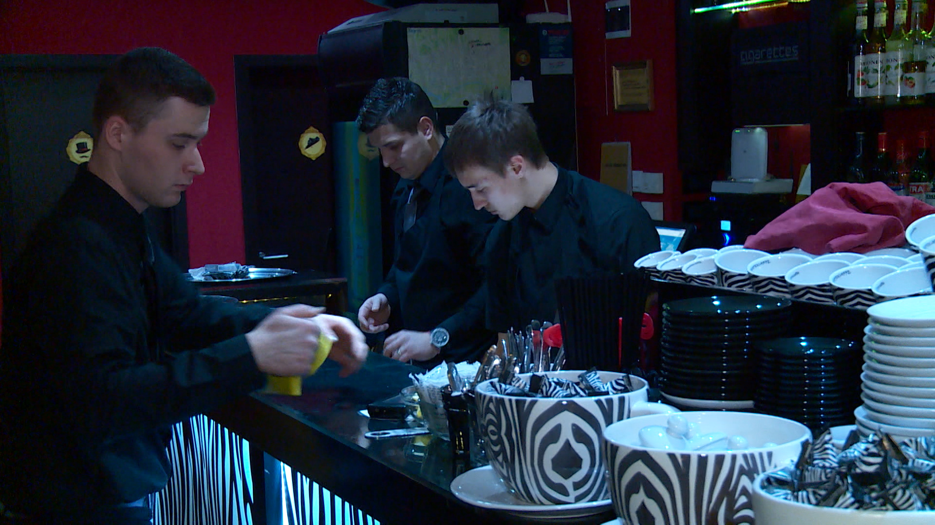 SA-NEMA RADNIKA PKG-ADB-1(20190930-172715115).00_01_58_23.Still001