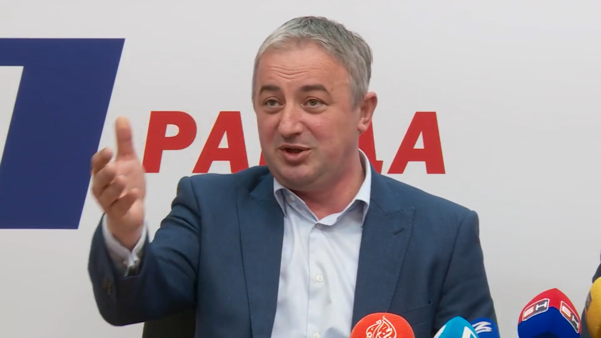 sa-nenad vukovic-clf.00_10_26_21.Still004