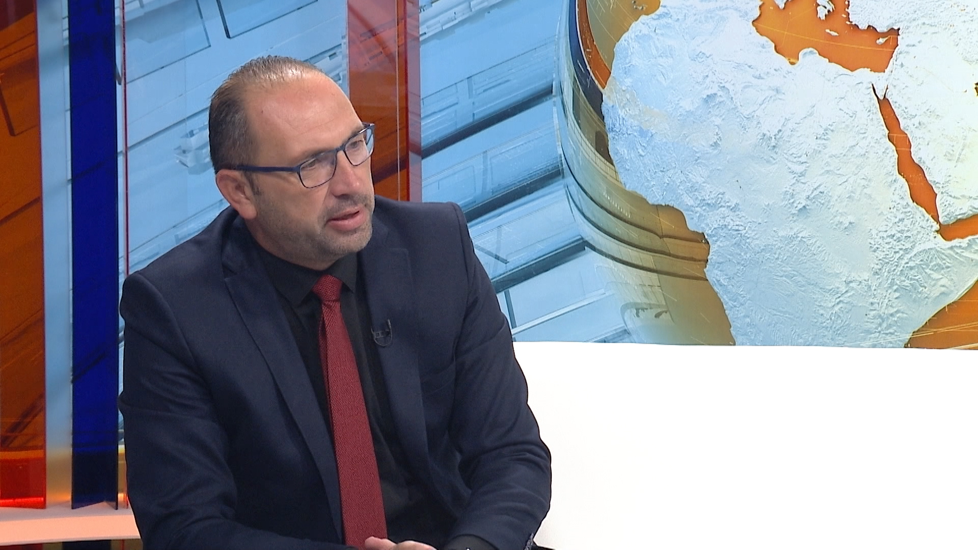 sa-nevres alispahic-clf-130919.08_04_32_02.Still001