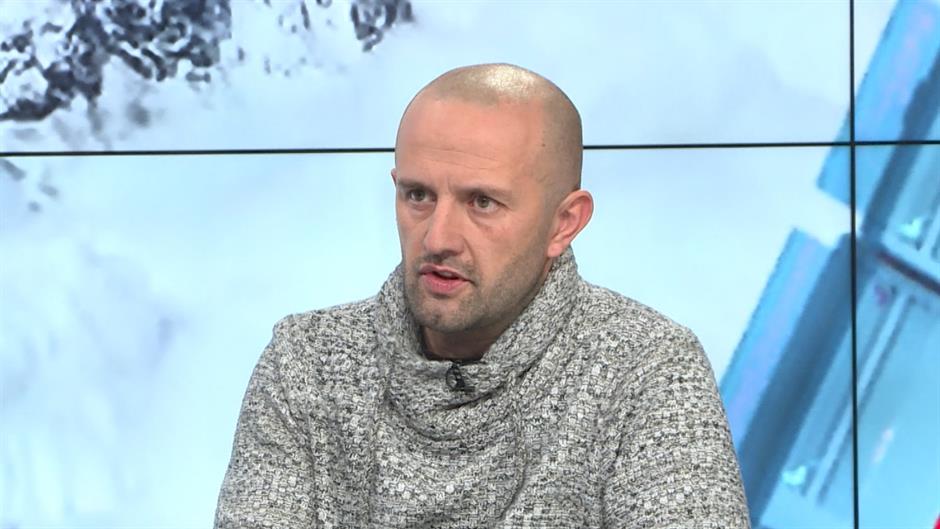 SA-NEVRIJEME PKG-ALT-1(20190114-171203401).00_09_47_11.Still016