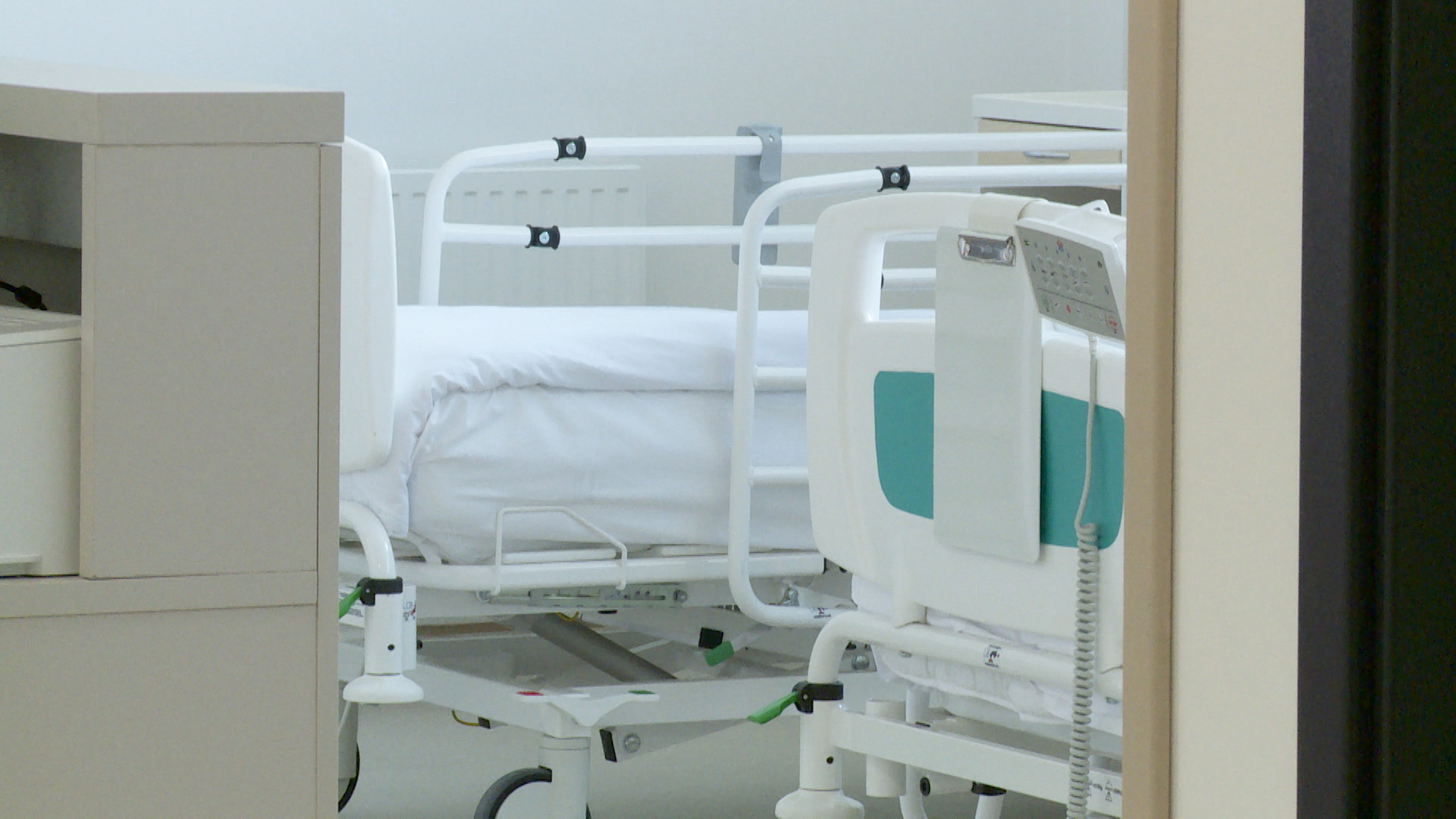 SA-NOVA BOLNICA PKG-ADB-1(20190318-165034190).00_00_52_14.Still003