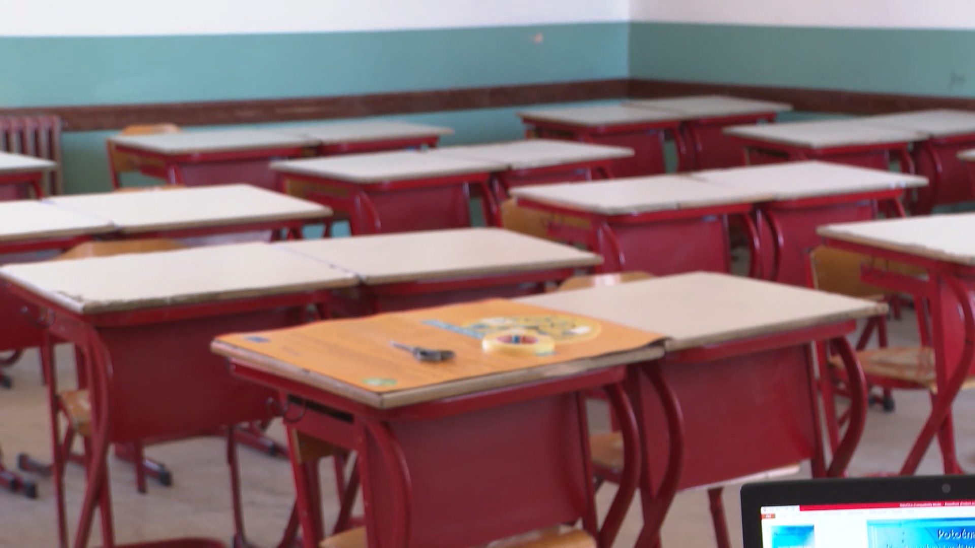 SA-OBRAZOVANJE PKG-HAS-1(20200417-183541308).mxf.00_02_09_07.Still002