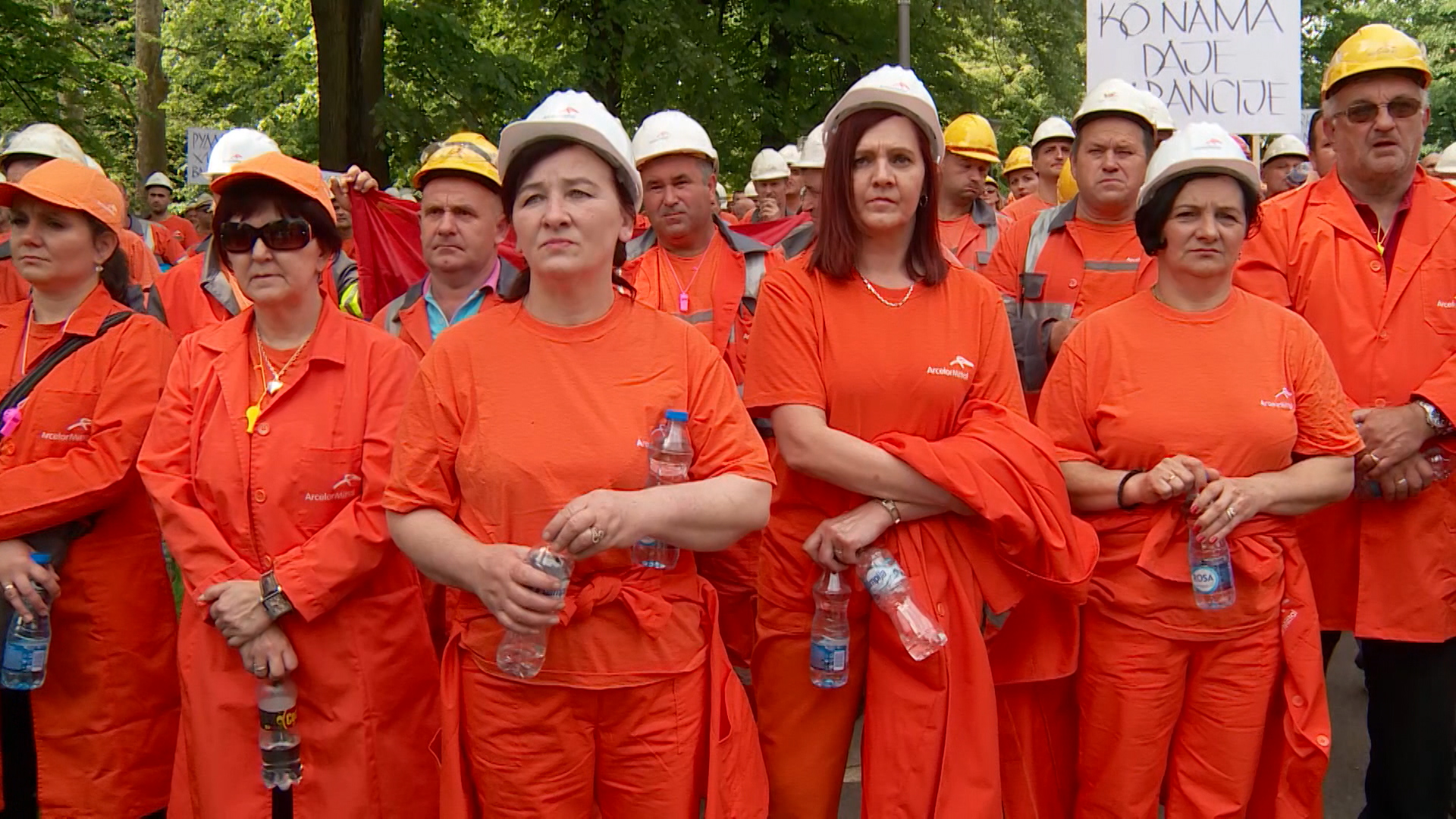 SA-ONI DOLAZE-FIRMA-ALD-7(20170414-143923205).Still009