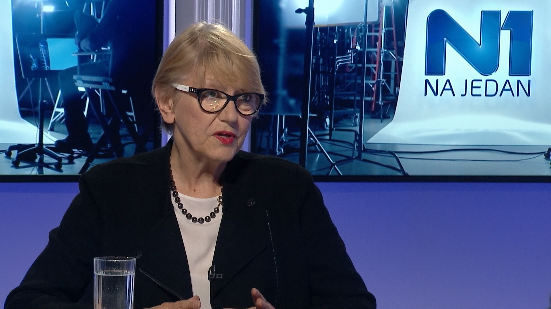 SA-ONI DOLAZE-FIRMA-ALD-7(20170414-143923205).Still024