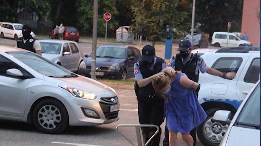 SA-OPREMA PKG-19-BOB-2(20200717-162908930).00_00_06_07.Still003